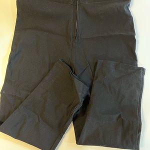 Bettie Page back-zip capris